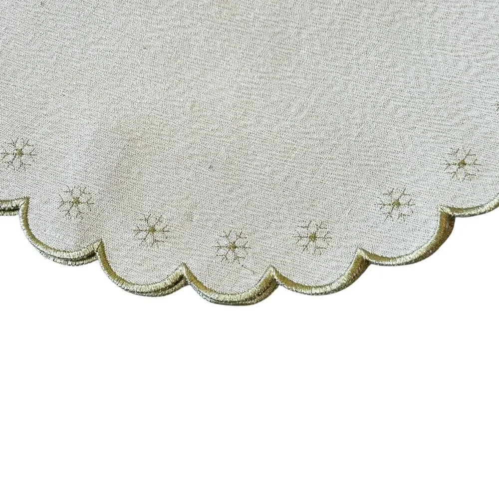 4pc Cynthia Rowley Snowflake Placemats 15in Scalloped Metallic Gold & Cream NEW